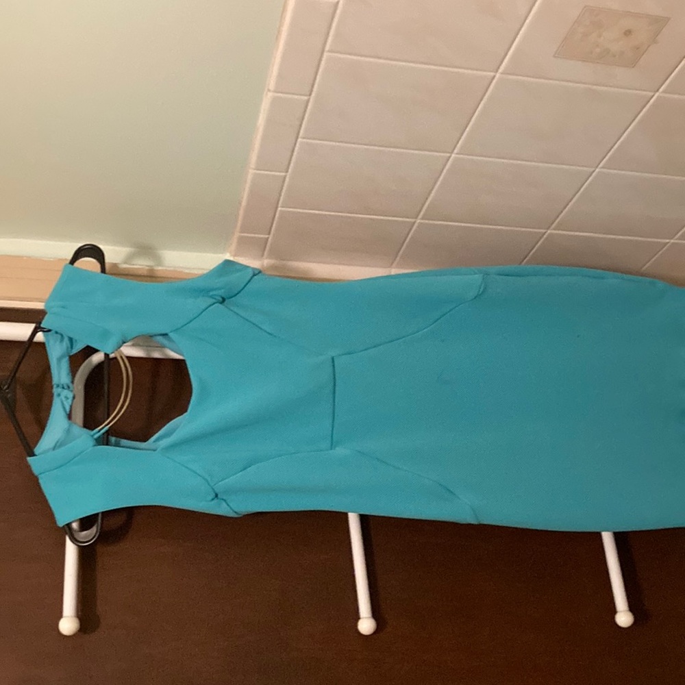 Teal dress, form fitting, new, no tags